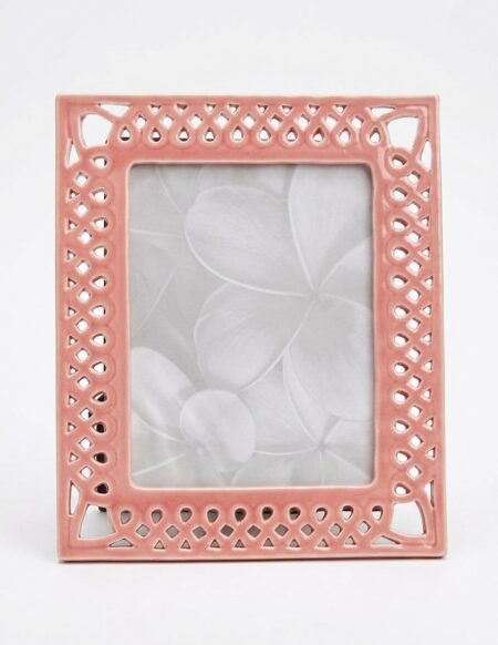 Portafotos cerámica calada en rosa 15x20cm