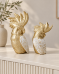 Figura de loro decorativo blanco y dorado